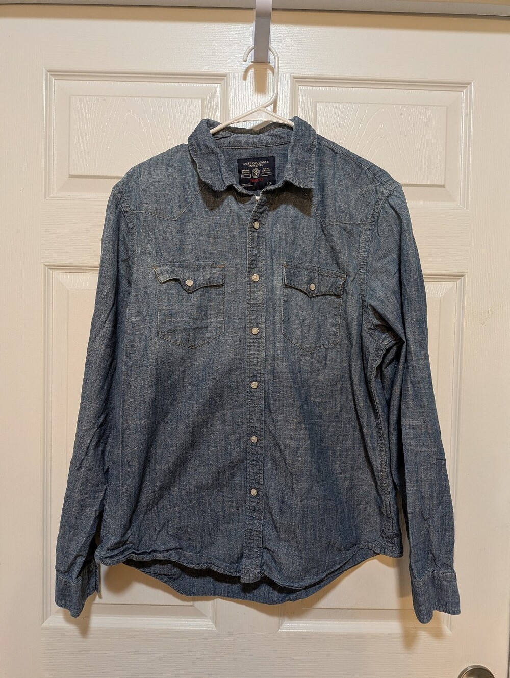 American Eagle Men's Denim Pearl Snap Shirt Large